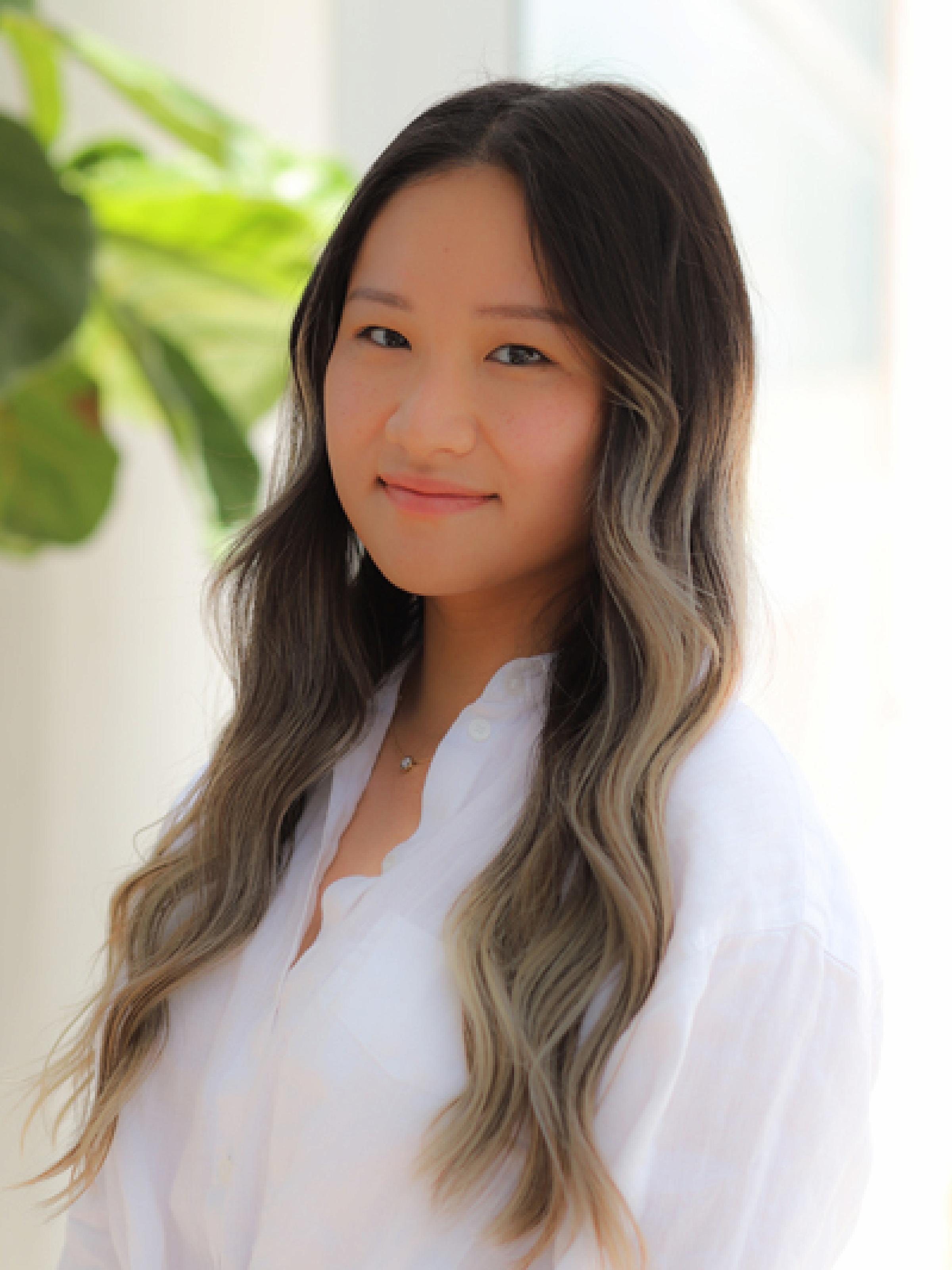 Alina Guo